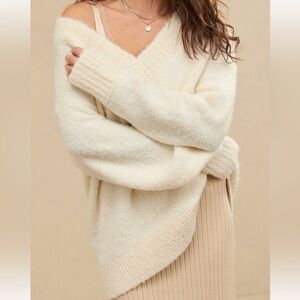 American Eagle cream teddy‎ boucle sweater